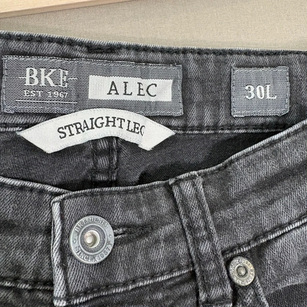 BKE Jeans Mens 30L Black Alec Straight Leg Casual Stretch Denim Pockets